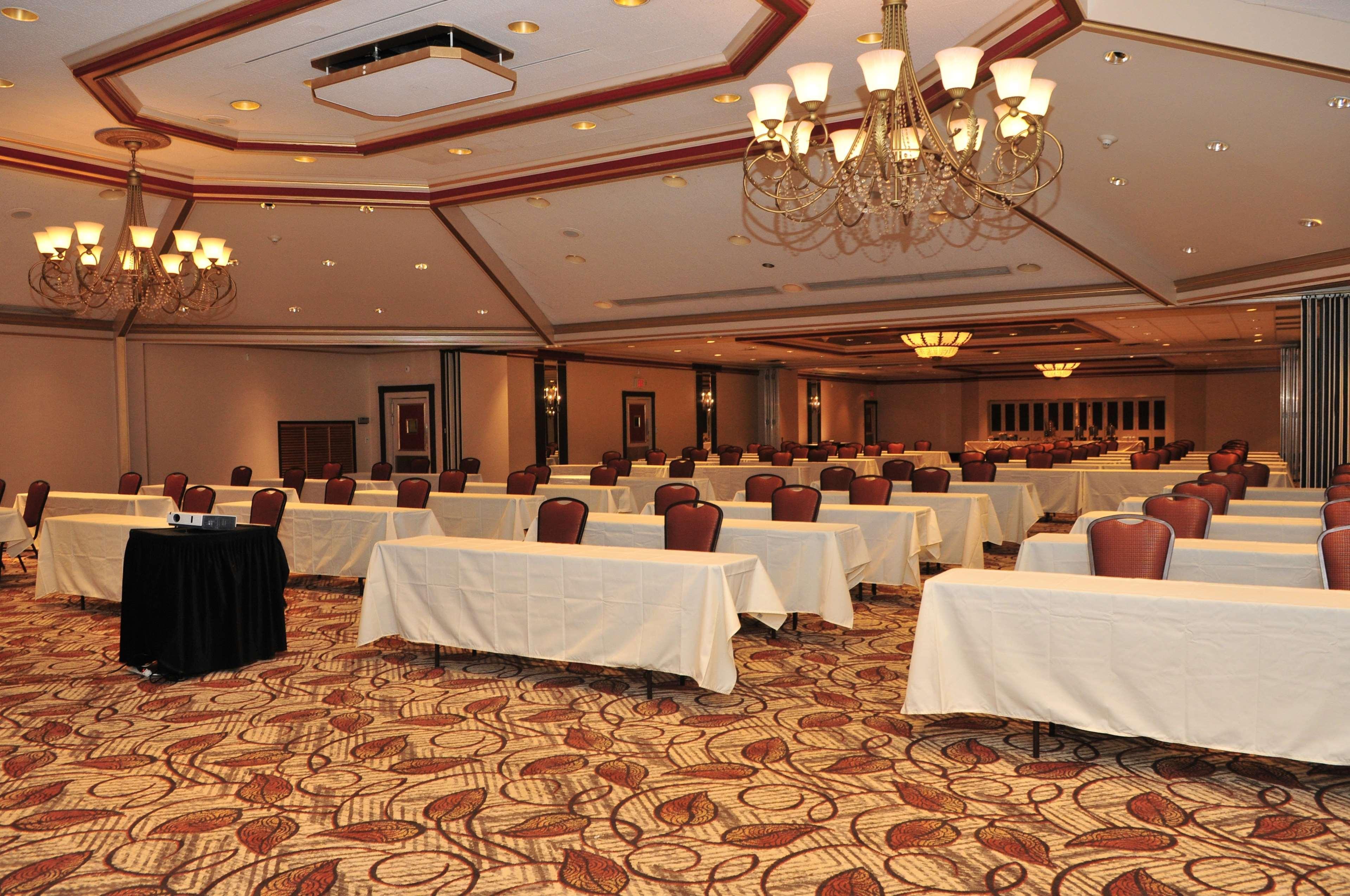 Surestay Plus Hotel By Best Western Lehigh Valley Bethlehem Exterior foto